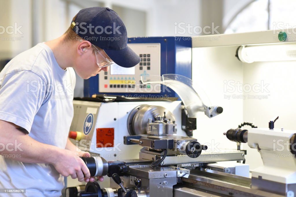 Obsluha CNC strojů